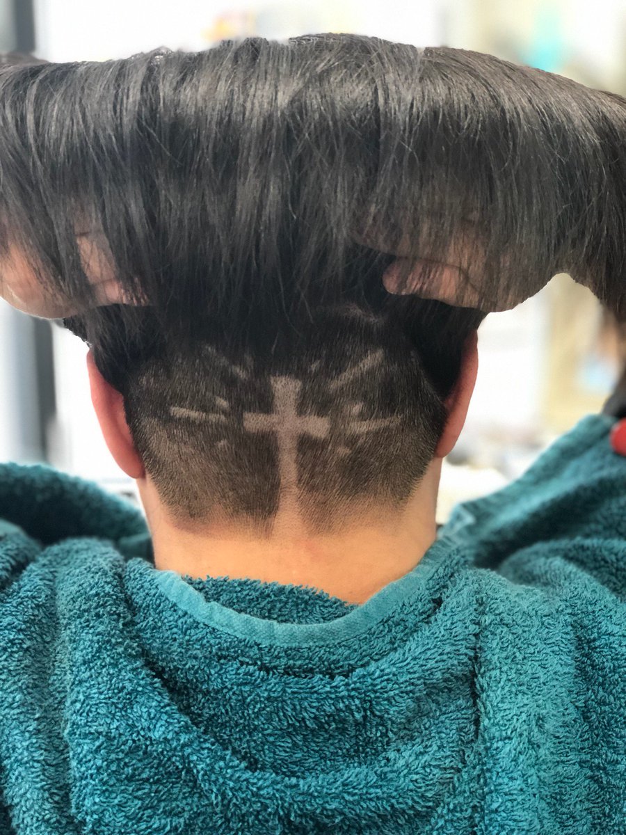 J63Lowe's tweet image. It's been a life changing week for me! #Pinchme Ch ch ch changes! More to come on that....#Staytuned 

Check out my new #hairtattoo! ⬇️