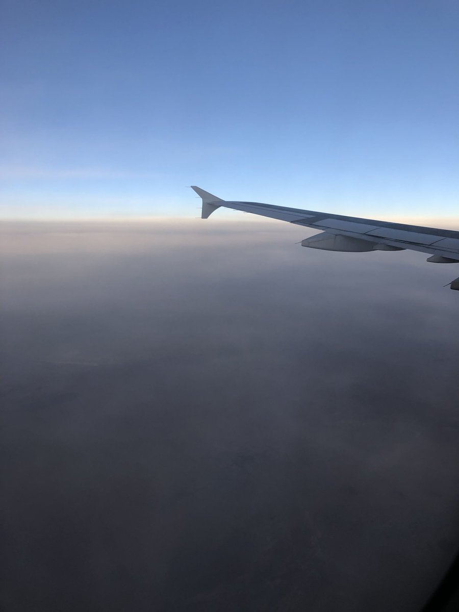 kellfu2's tweet photo. Flight from San Fran to Phoenix. Most of the flight looked just like this. 😢 https://t.co/Id1O3FqY6v