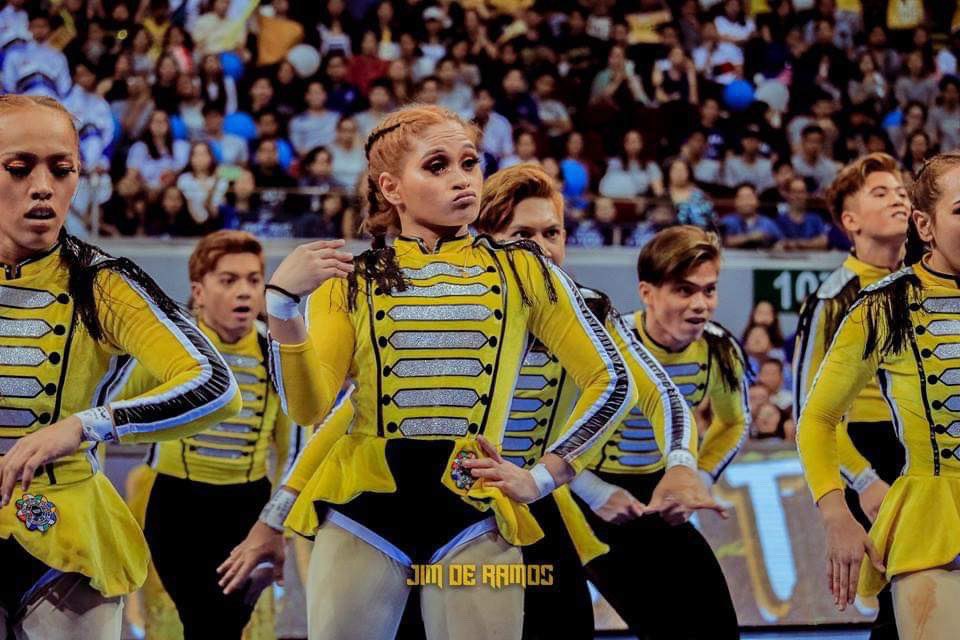 Salinggawi_UST's tweet photo. She’s the SLAYinggawi who stole everyone’s hearts yesterday. 💛  #DivaSantoTomas https://t.co/YtZPTwGrTR