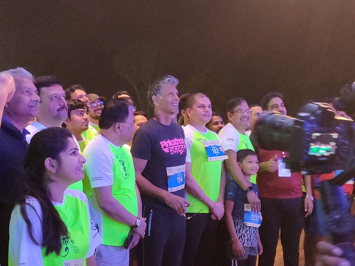 CleanCityPune's tweet photo. The runners of the Poonawalla Clean City Marathon matched their pace with the marathon champ himself, Milind Soman.
Here's the first glimpse from Pune's biggest marathon.
#PCCM #Marathon #JabWeRun https://t.co/3JqoMsDhjW