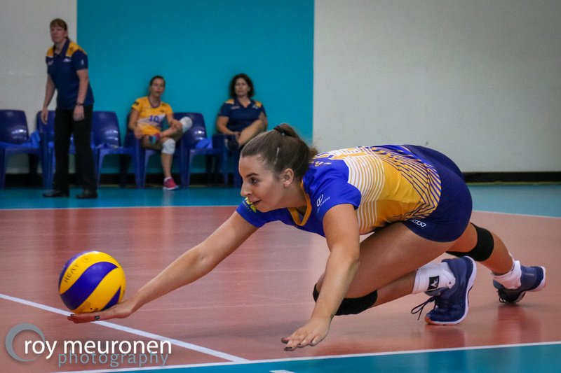 RoyM_Photo's tweet photo. @CanberraHeat Women up against UTSSU Shield in their @AusVolleyLeague clash at the #AIS on Sunday.

Heaps more photos at:
https://t.co/nMsXgqoYIz

@womenCANplay https://t.co/2cEMWXOgBj