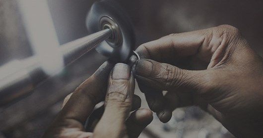 CBsilversmiths's tweet photo. Save the Date: #MakeYourMark2019 Goldsmiths’ Hall - 5th Feb 2019. Free to students, graduates & apprentices to help your start industry. Learn about hallmarking, manufacturing & support, with a schedule of talks & demos #MakeYourMarkAwards @theassayoffice
https://t.co/AoTPcNOSea https://t.co/F2LvHohYZJ