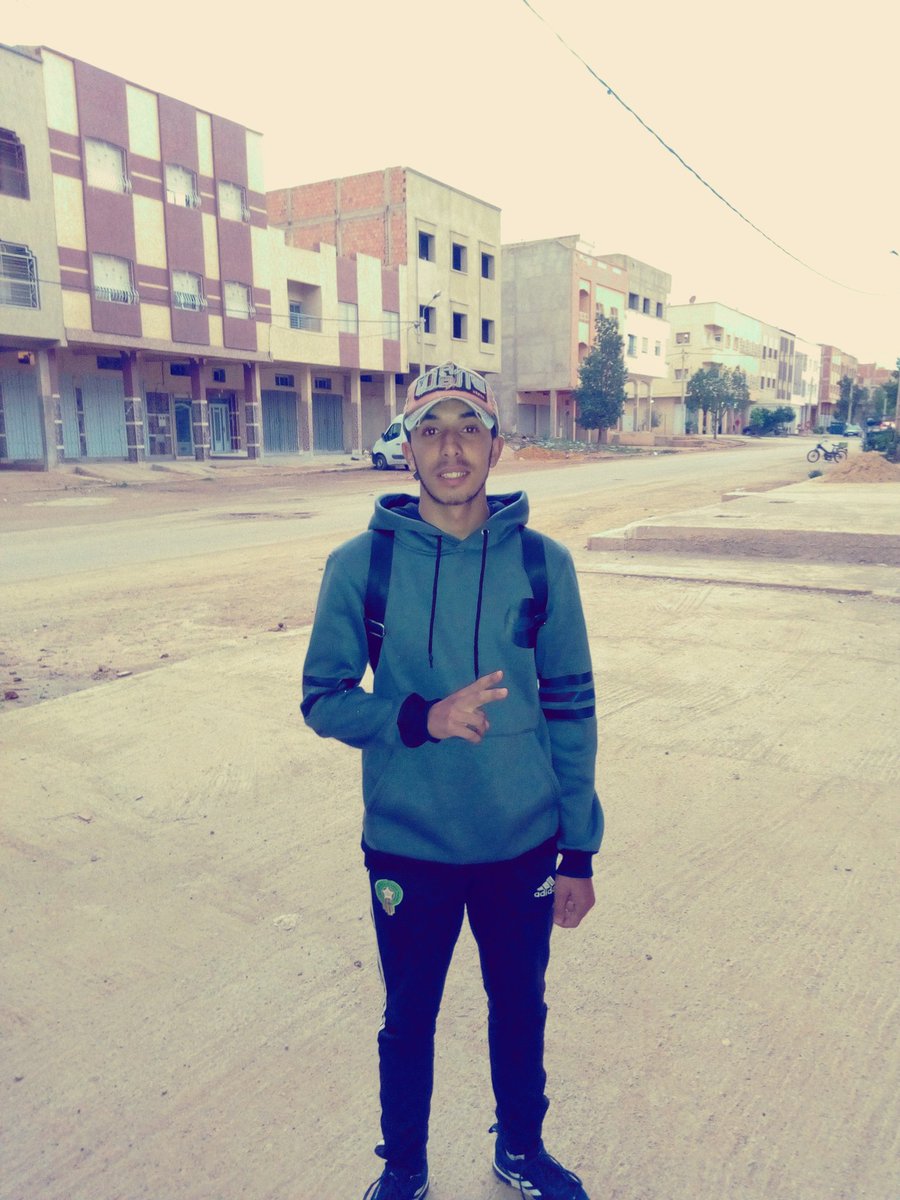 SmailIken's tweet photo. أظن بأن #لحظة الودااع قد #وصلت https://t.co/s5jucizsSS