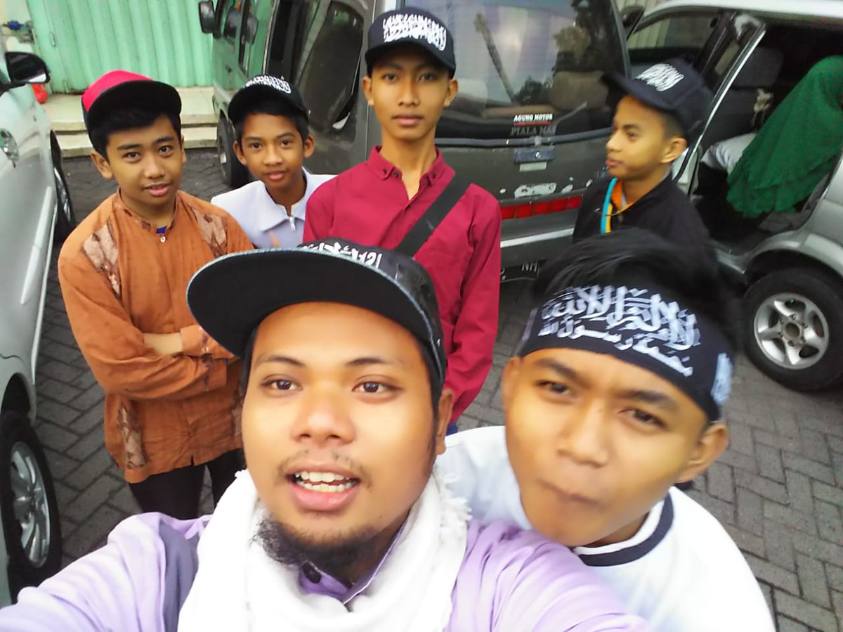 bihul_ikhwan's tweet photo. "_ Ketika Allah mengumpulkan kita untuk membela Agama kita, Agama yg agung, ( ISLAM KAFFAH ) _"

#BelaTauhid212
#212BersatuDibawahTauhid
#AksiBelaTauhid212 https://t.co/tiN5MapAZ6