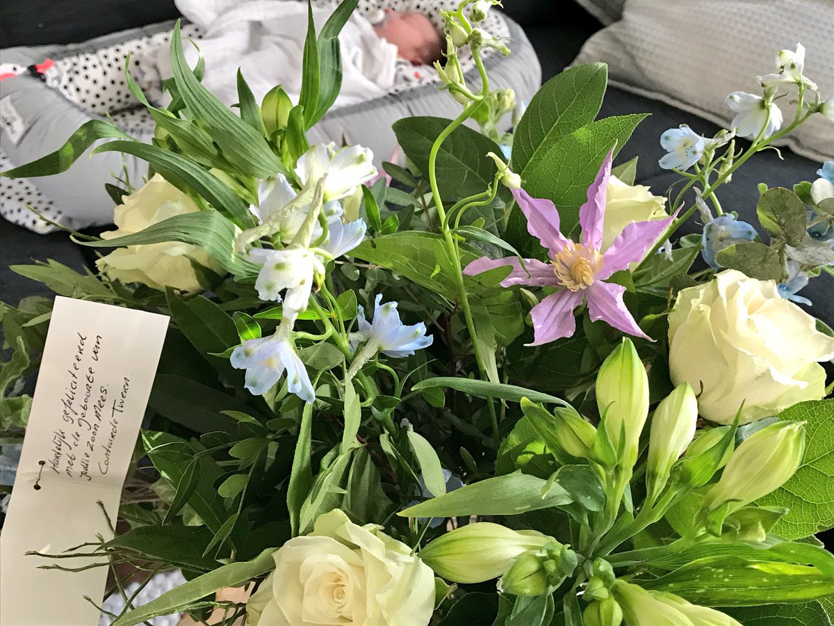 Dank voor de mooie bos bloemen! <a href="/ContourdeTwern/">ContourdeTwern</a> 👶🏻 #babyboy