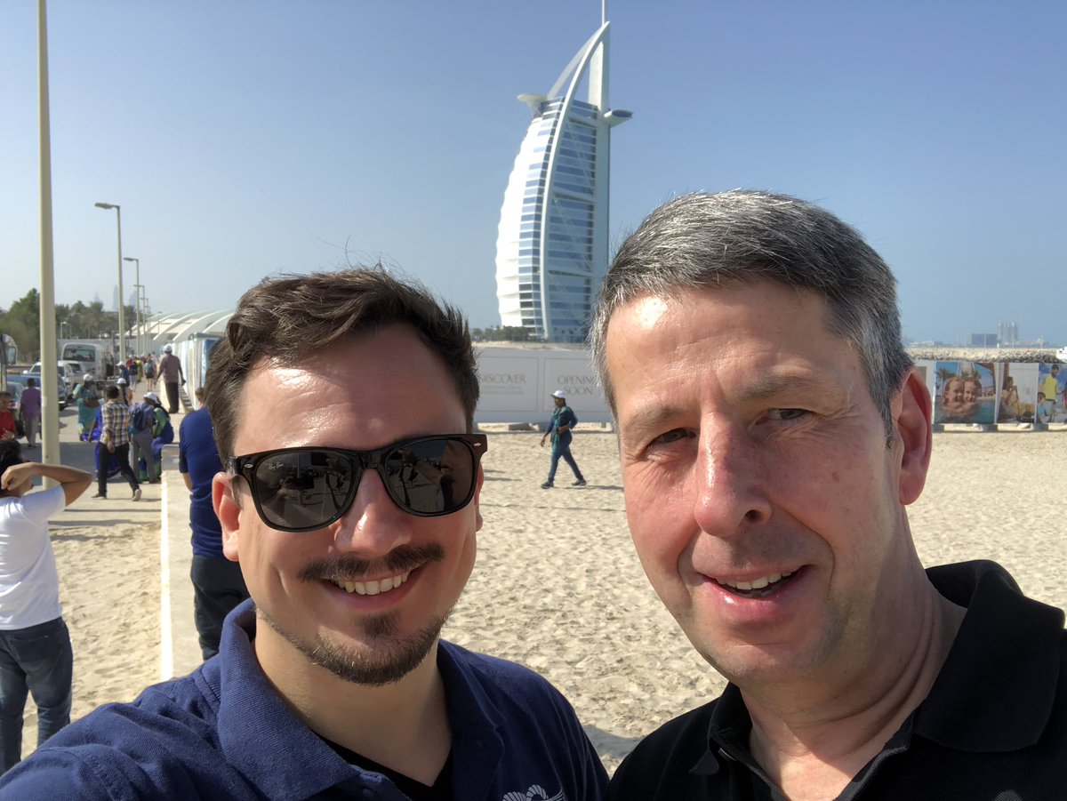 BoFrank01's tweet photo. Fängt gut an, die Reise des @HubLogHH 😎 mit @ottoklemke von @NautilusLog #Hub_goes_Dubai @chainstep @COBILITY2 https://t.co/zvflhNXAm0