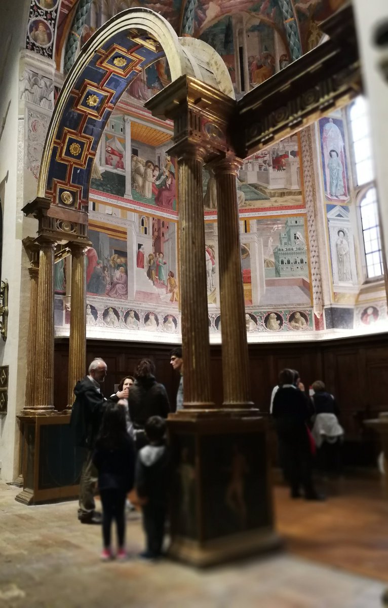 Le avventure accadono a chi le sa raccontare 💘
Storie della vita di San Francesco #Montefalco #BuonaDomenica #Umbria #artlovers