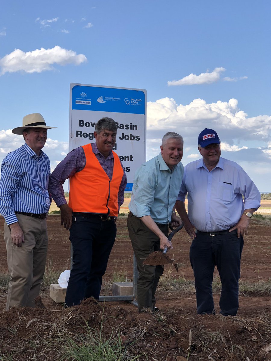 Scott_B_Mason's tweet photo. Australian Govt contribution to CQ Inland Port, an innovative 24/7 intermodal transport logistics hub, recognised at official sod turning this afternoon @CHRCouncil @M_McCormackMP @KenODowdMP @GrainCorp @DrAnthonyLynham https://t.co/Teq08zqsa6