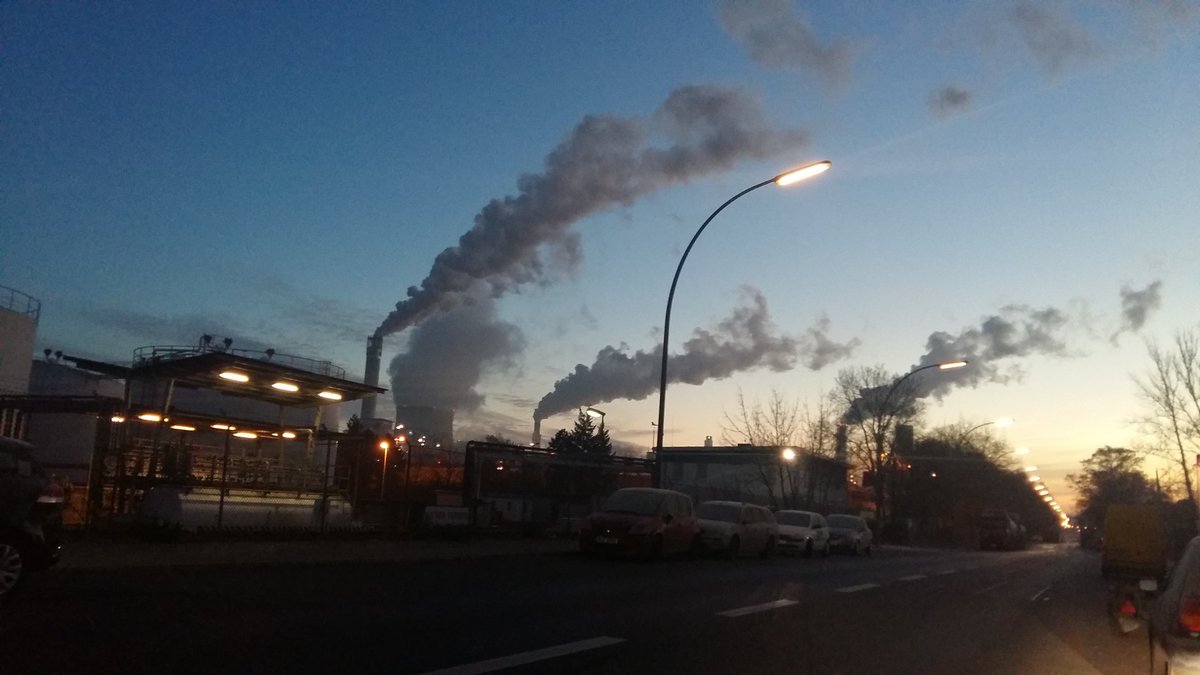BerlinsMitte's tweet photo. Guten Morgen #Spandau #Freiheit #eiskalt https://t.co/C1B4I2T40n