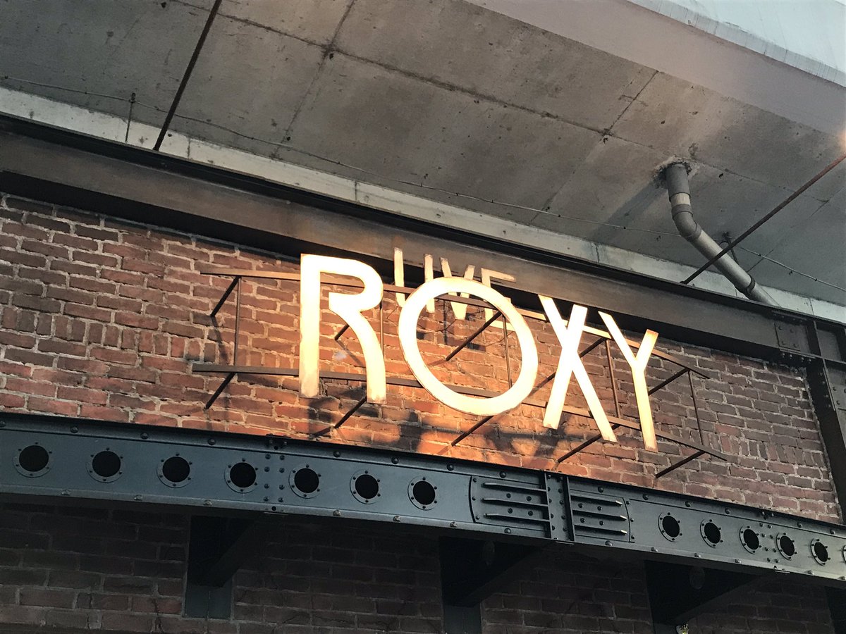 flyers__y's tweet photo. ~Round A Ground 2018~
@ LIVE ROXY SHIZUOKA
さなりくん輝いてた✨
祝・初LIVE&お誕生日おめでとう!
SKY-HIはSKY-HI✨
めちゃめちゃ熱かった🔥
会場予約の特典チェキ(風)サイン入り👏
ありがとう!!!
なんか色々あったけど楽しすぎ&最高でした💃
#SKY_HI #RAG2018
#さなり #RAGツアー https://t.co/zsUYNgeV9e