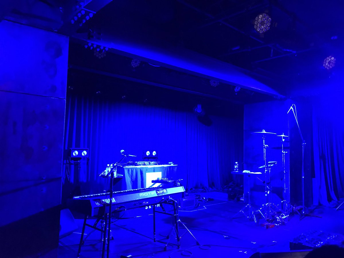 flyers__y's tweet photo. ~Round A Ground 2018~
@ LIVE ROXY SHIZUOKA
さなりくん輝いてた✨
祝・初LIVE&お誕生日おめでとう!
SKY-HIはSKY-HI✨
めちゃめちゃ熱かった🔥
会場予約の特典チェキ(風)サイン入り👏
ありがとう!!!
なんか色々あったけど楽しすぎ&最高でした💃
#SKY_HI #RAG2018
#さなり #RAGツアー https://t.co/zsUYNgeV9e