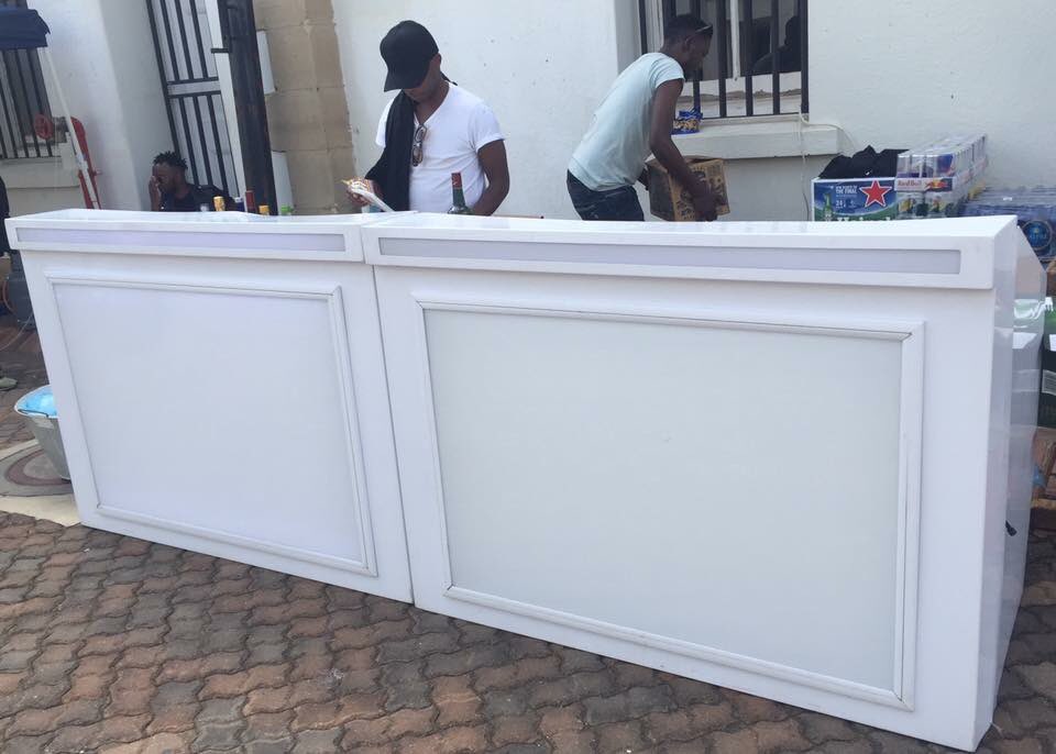 TwistMobileBar's tweet photo. Should you require to purchase or rent bar structures kindly contact us via inbox. Please note it takes 2 -3 months from date of order should you wish to purchase the bar structures including shipping #BarsForHire #BarsToBuy https://t.co/ePR5qfHxkW