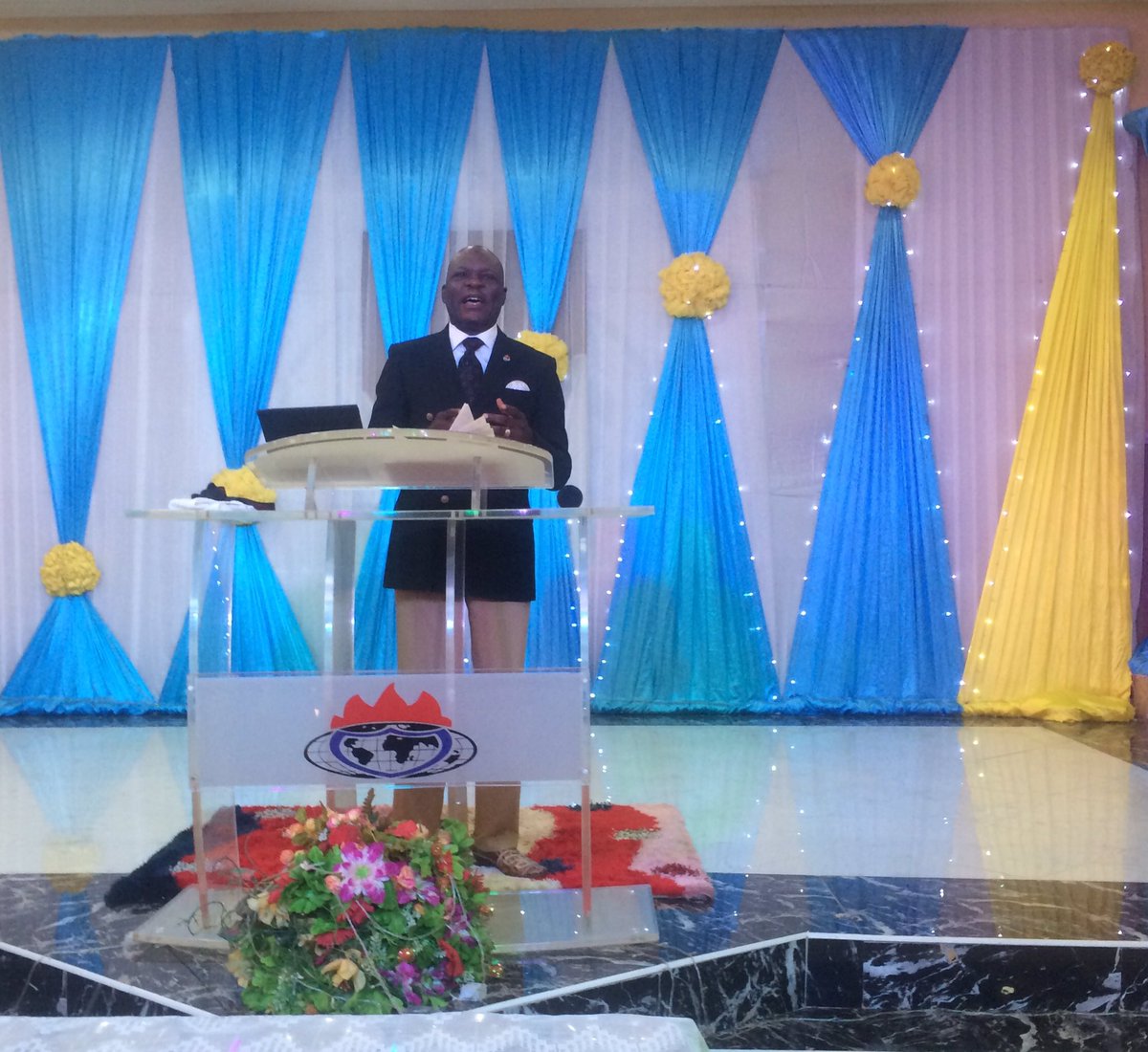 lfc_bauchi's tweet photo. - Understanding is what determines all you enjoy  in the kingdom. Pslm 92:1, Ish 43:21
#PstDavidIshaya 
#Hossanaservice 
#AnointingService 
#GodWorksWondersThroughPraise https://t.co/B6V9Z31UQR