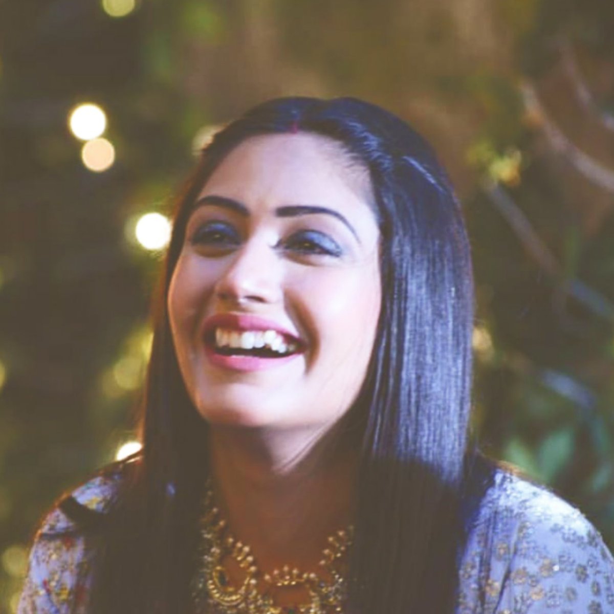 yadav_kashmira's tweet photo. THIS IS THE REALITY NO OFFENSE GUL HAS ALWAYS COME UP WITH BEST DRAMA BUT SHE HER SELF RUIN IT EVERY TIME SHE COMES UP WITH THIS
#NoIshqbaaazwithoutSurbhi 
Pic credit orignal uploder https://t.co/Z51i8b1QQM