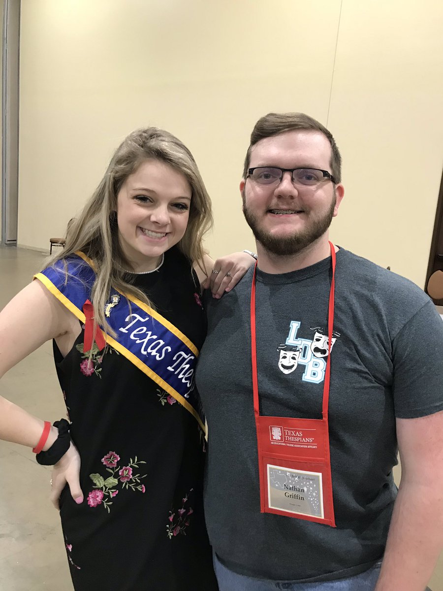 Laur3nH1ll's tweet photo. National Qualifer, Scholarship Winner, and the ability to get to meet 18 of the greatest people i’ll ever know.
Thank you Texas Thespians and the STO for shaping me into th leader i wanted to be. #STOver #TTSF18 https://t.co/ee7ZMGBIBm
