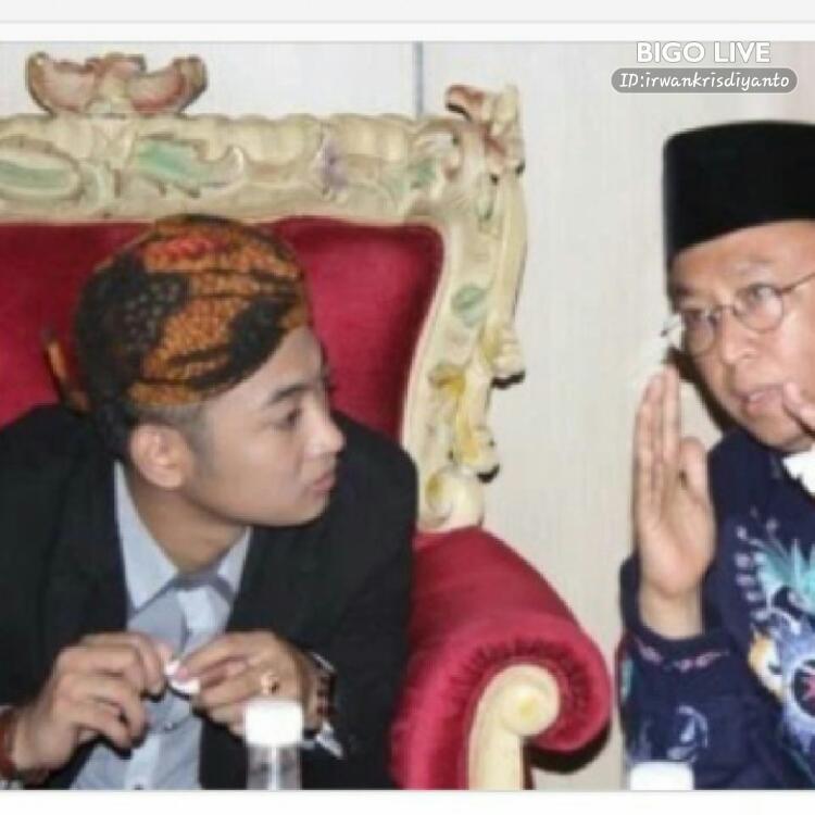 OMG! You have to see this. #BIGOLIVE.  
bigo.tv/sid/2117308628…