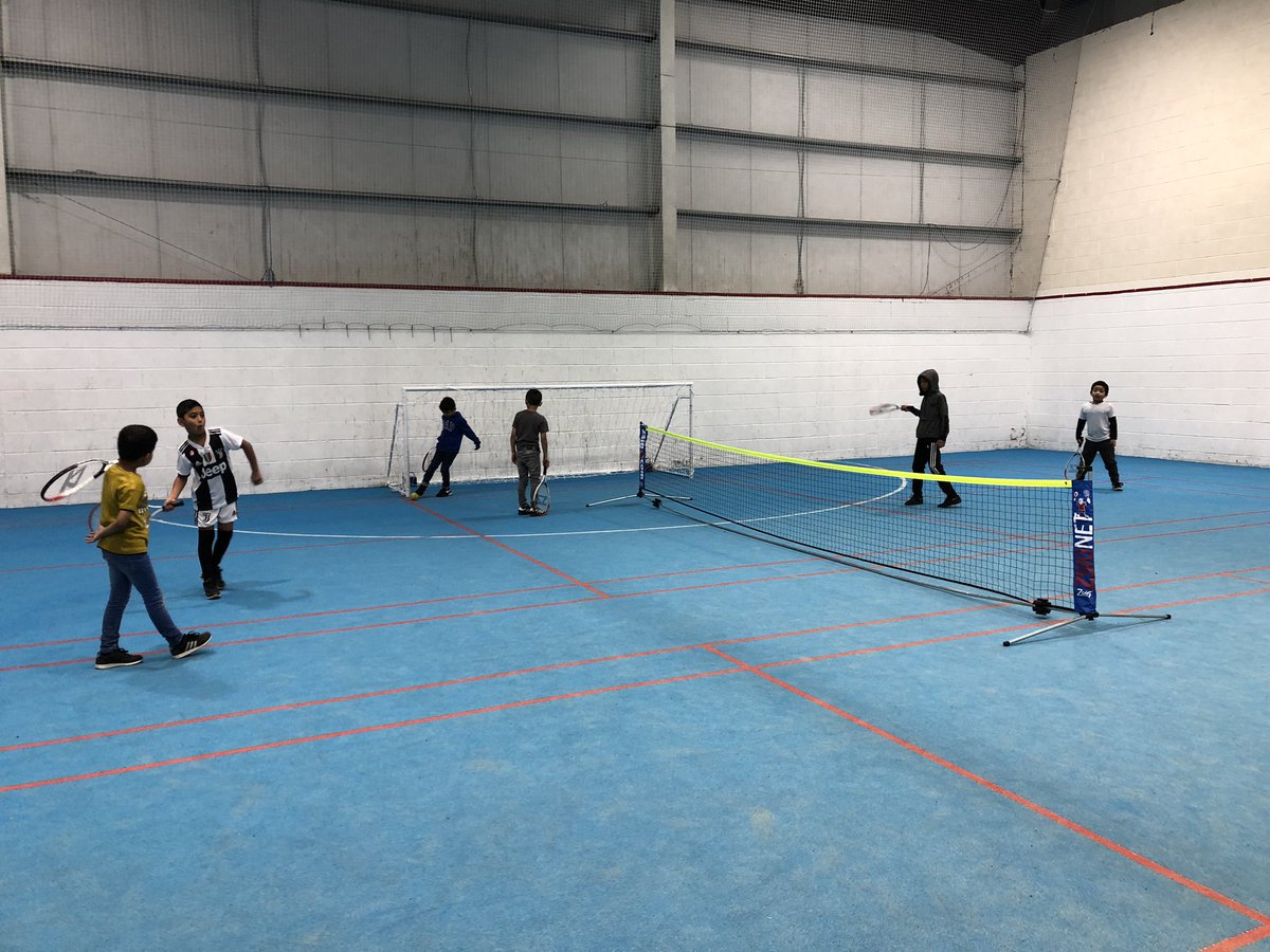 HumayunislamBFD's tweet photo. Serves tennis session today. Great to see so many kids enjoying tennis @TennisFndation @SportingEquals https://t.co/9WOZ2FtgoM