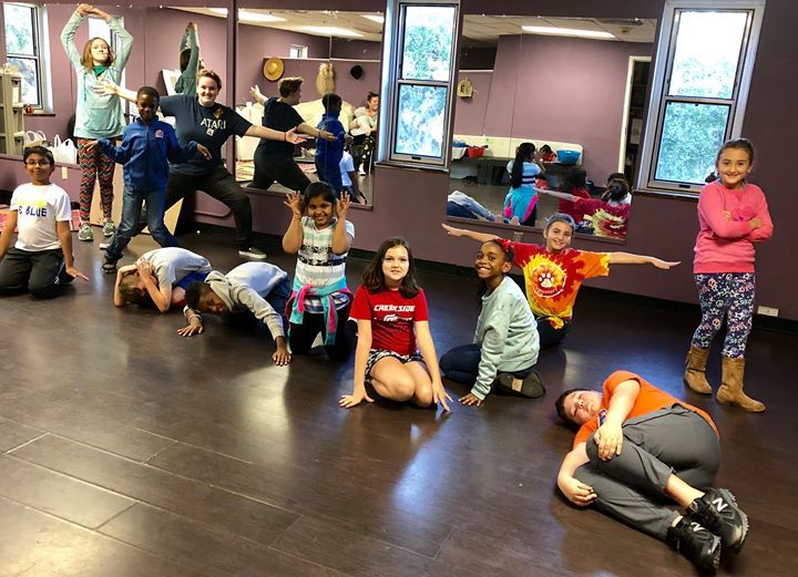 amyadventurepro's tweet photo. These kids are going through improv training to prep for spontaneous competitions ... what better way to learn to work together - quickly - as a team! #improvadventure #improvstaugustine #findyouradventure https://t.co/eNuHm9zV2E https://t.co/0cIj8NTNPf