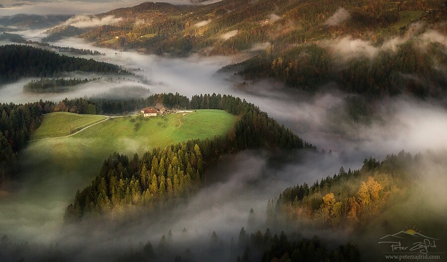 andrespeneke's tweet image. Misty valleys by Peter Zajfrid
