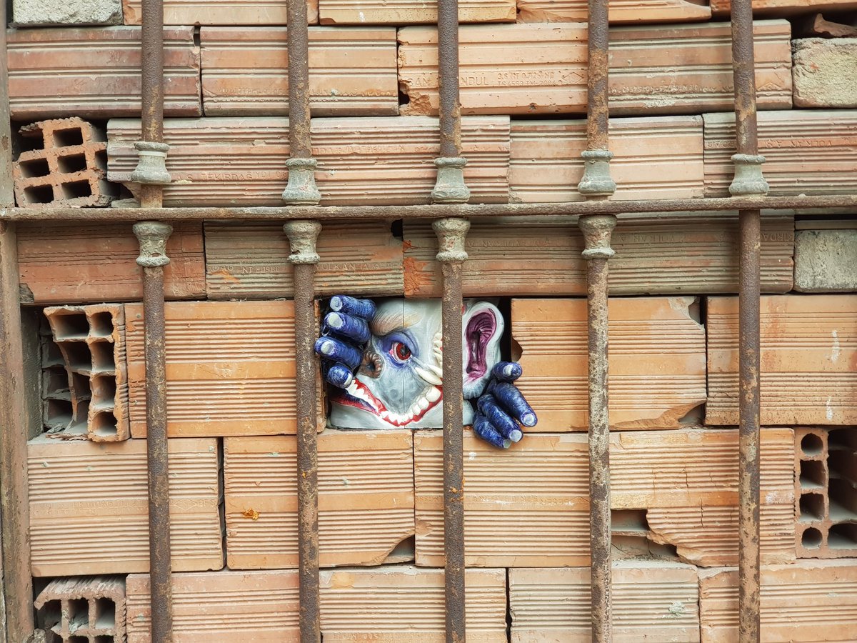 onaranlarkulubu's tweet image. Biz Balat sokaklarına böyle şeyler yaptık 🙈🛠️♥️ #urbanhacking