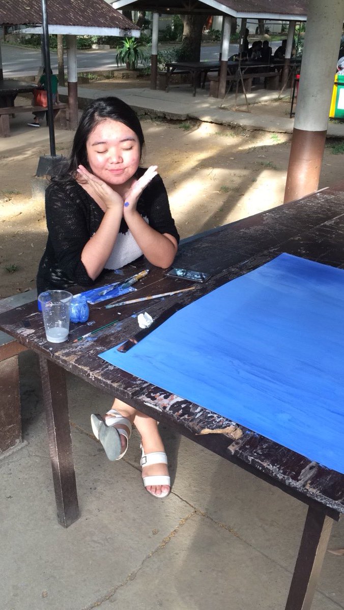 Go_90s's tweet photo. SPOTTED: COM - 41’s president, Micaiah Rodriguez working & painting her behind off, preparing for their booth!
#COMPACT2018 #Go90s
👀✨🎨 https://t.co/drgiYrCsSi