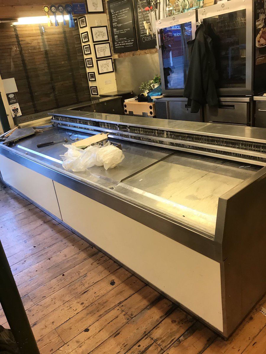 ArtisanButchery's tweet photo. Works are underway 👏🏻👏🏻 old counter getting stripped out #newcounters #finally https://t.co/jfCWIXPktK