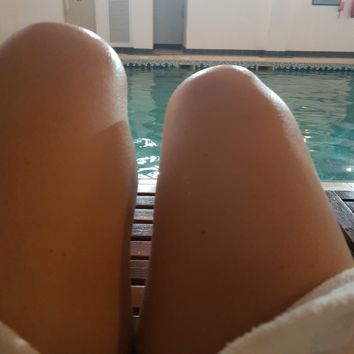 daniellemhawg's tweet photo. Some me time and female time this weekend @ Chevin Country Hotel & Spa in Otley. Good chats. Good facials. Good food (their Chicken Caesar salad is delicious). More of this is a must with all my female friends.
@ChevinHotel
#metime #femaletime #Goodtimes #spa #mindfulness https://t.co/Ag1B2TVUu4