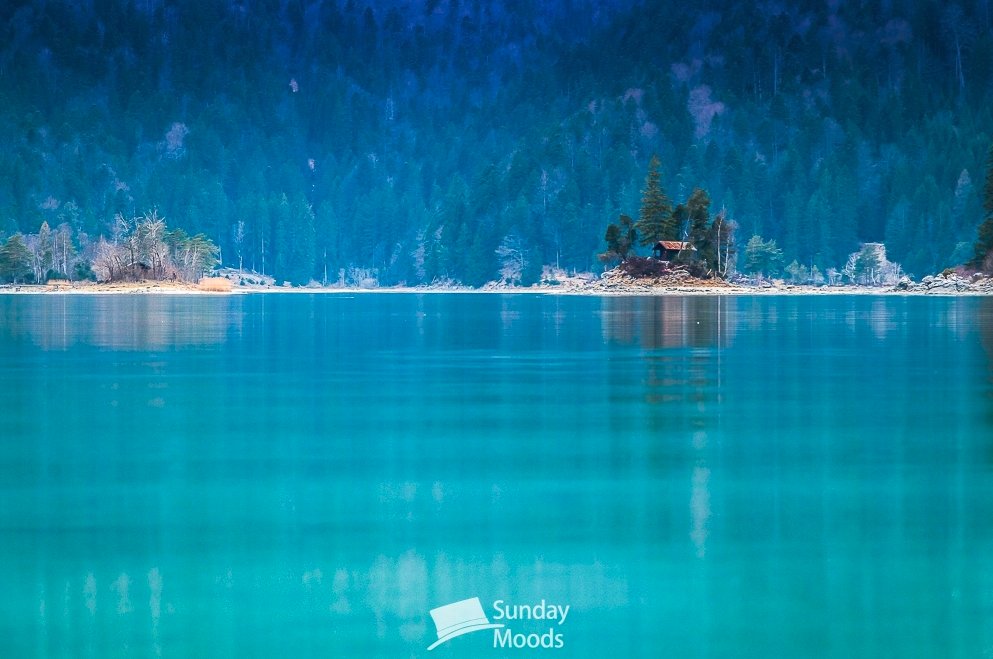 SundayMoods's tweet photo. Lake - Would you make it swimming to your personal island?

https://t.co/dU9KJx6Oyg

#sundaymoods #lake #austria #blue #motion #island #travel #pictureoftheday #turquoise #holiday #destiny https://t.co/RuS8sgfoZw