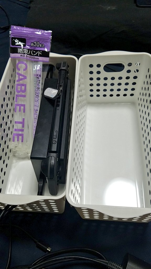 ট ইট র クロマキバレット 20キロ スマブラsp オフ大会でのswitch盗難対策 中にswitch入れて 籠を被せて前後に結束バンドくくりつければ完了 コード類は横の穴から出して使える 籠は重ねられるので倉庫もそれほど圧迫しない 籠は100均 キャンドゥ で購入