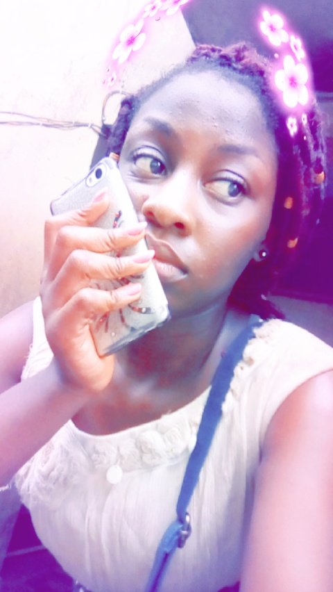 NormalToo's tweet image. Me wen all my friends are gisting their boyfriend... And am patiently waiting for them to finish,cuz I don't have @Gidi_Traffic