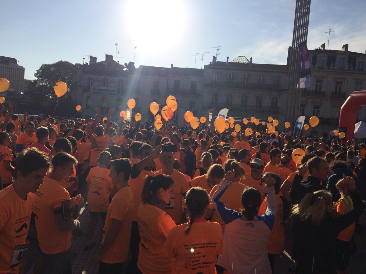 #movember // En direct des <a href="/bacchantes/">Alexander</a> à Montpellier! Une belle equipe <a href="/CaissepargneLR/">Caisse d'Epargne Languedoc-Roussillon</a> motivée pour la bonne cause 👟💪🏻😀🏃🏻 #courirmoustachu #Etreutile
