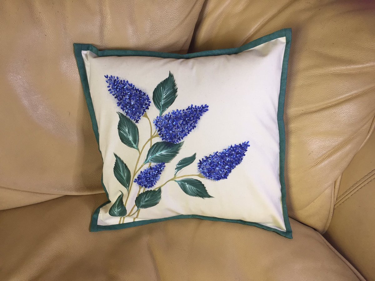 Morning: Three different cushions same flower different looks, amazing what you can do with material and fabric paint. Which do you like best #craftbizparty #RTmeBB #floral #lilac #shopindie #cushion #softfurnishing #homedecor #handmadebyme