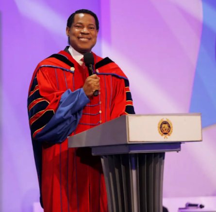 LoveWorldEvents's tweet photo. In continuation of the message of the power of love in pursuit of purpose, #PastorChrisOyakhilome explained that the proof of loving Jesus Christ is, "Do you keep His words? That's the proof of your love."
#IPPC2018 #IPPCready #MyIPPC #LIMA2018 #PastorChrisEvents https://t.co/FPn1NRLlGI