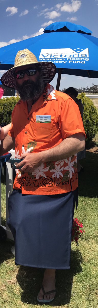 Best dressed at the Donald cup tropical drought buster. <a href="/Springlake_Farm/">Adam Campbell</a> #drought18 #countryracing