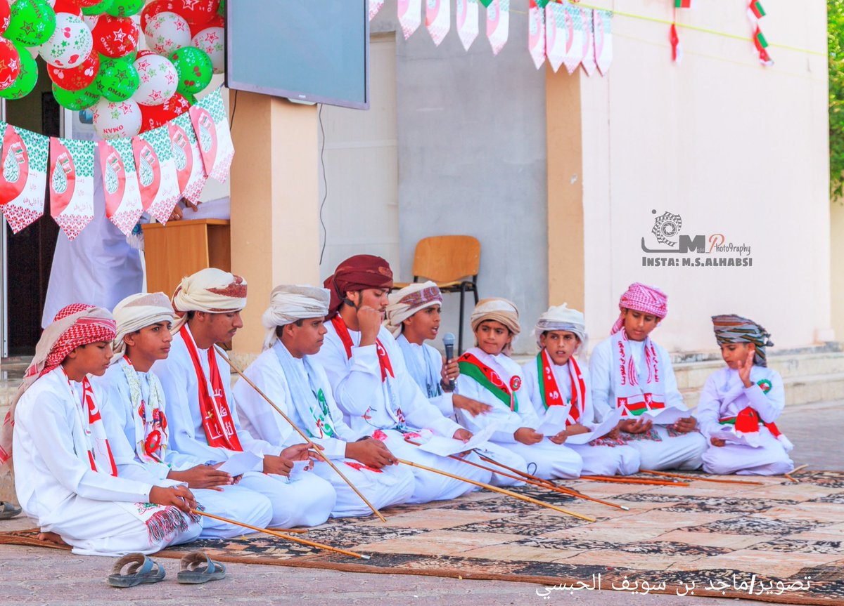 إحتفال مكتب الأشراف التربوي بولاية المضيبي بالعيد الوطني ٤٨ المجيد يوم الاحد ٢٠١٨/١١/١٨م.
#حب_عمان_قابوس #اليوم_الوطني_العماني_48 #اليوم_الوطني_العماني_48_المجيد #عُمان #قابوس #ولاية_المضيبي #١٨_نوفمبر #أنت_المحبة_يا_عمان #المكتب_التربوي_بالمضيبي