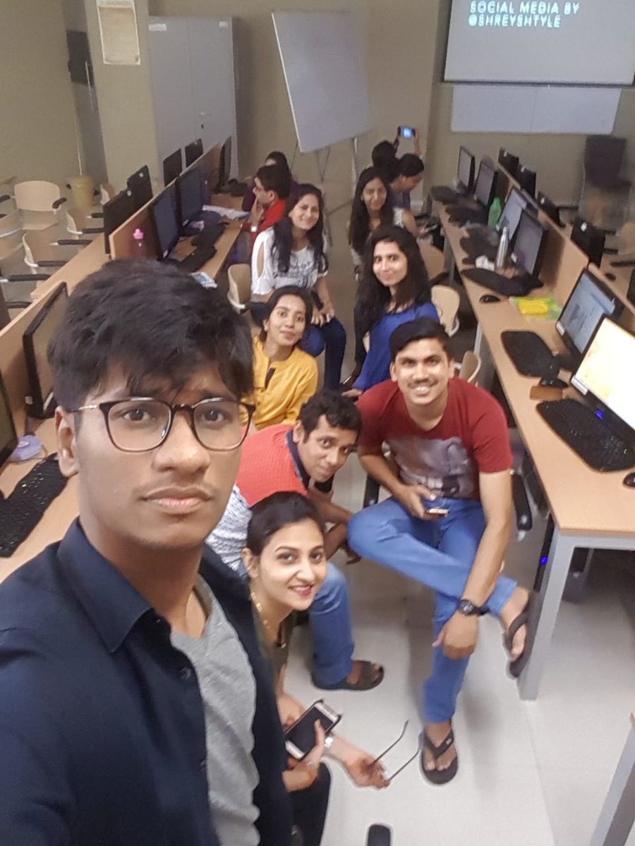 anirudha84045's tweet photo. Digital Marketing session Day 2..#FunToLearnWithShreyas #DigitalMarketing https://t.co/RM36J64U5c