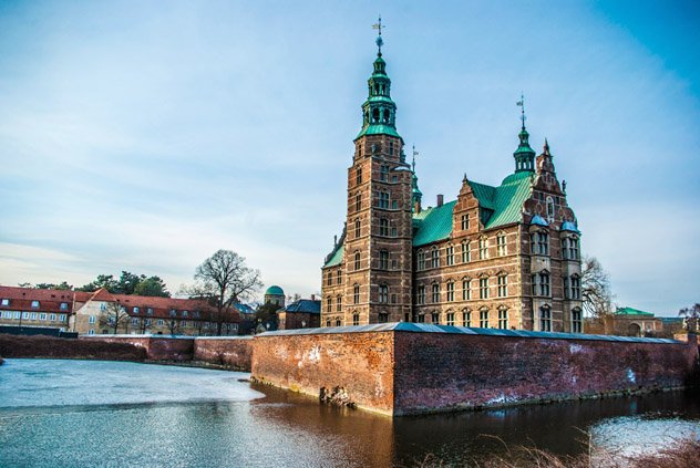 lonelyplanet_es's tweet photo. Un recorrido por Copenhague a través de sus barrios más famosos #BestinTravel2019 https://t.co/Z1XUGueVzO https://t.co/qvZoPfvrM3