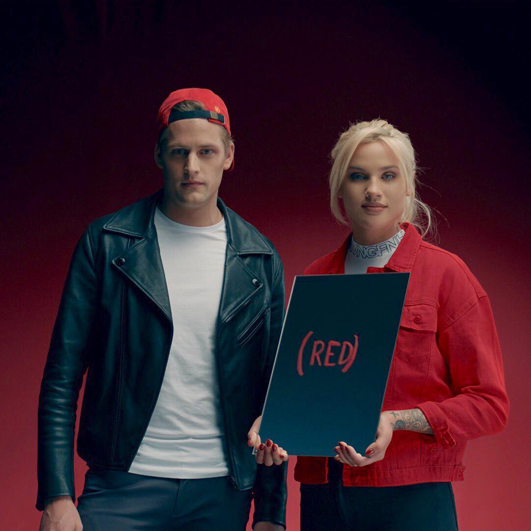 mformodelsblog's tweet photo. Jakob Kosel (Poland's Next Top Model cycle 5) & Karolina Gilon (PNTM cyxle 5) modeling for Durex Poland and Red campaign, helps young woman in Africa providing access to education and medical services to fight the problem of Aids! #TOPMODELWORKS #PNTM #PolandsNextTopModel https://t.co/5LNlS4F1pE