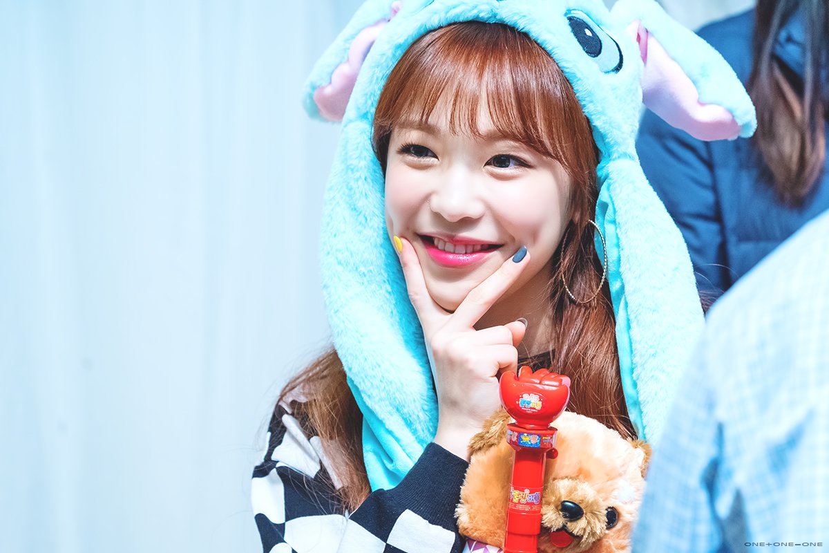 chaekyung_0707's tweet photo. [18.11.17] 목동 코바코홀 팬싸인회 #TheRuby #예쁜게죄 #OGN #정복자들 #파밍웨이 #탐나는크루즈 #APRIL #에이프릴 #레이첼 #Rachel #レイチェル #체리 #리첼 #빵빵즈 https://t.co/vytPvjkBTG