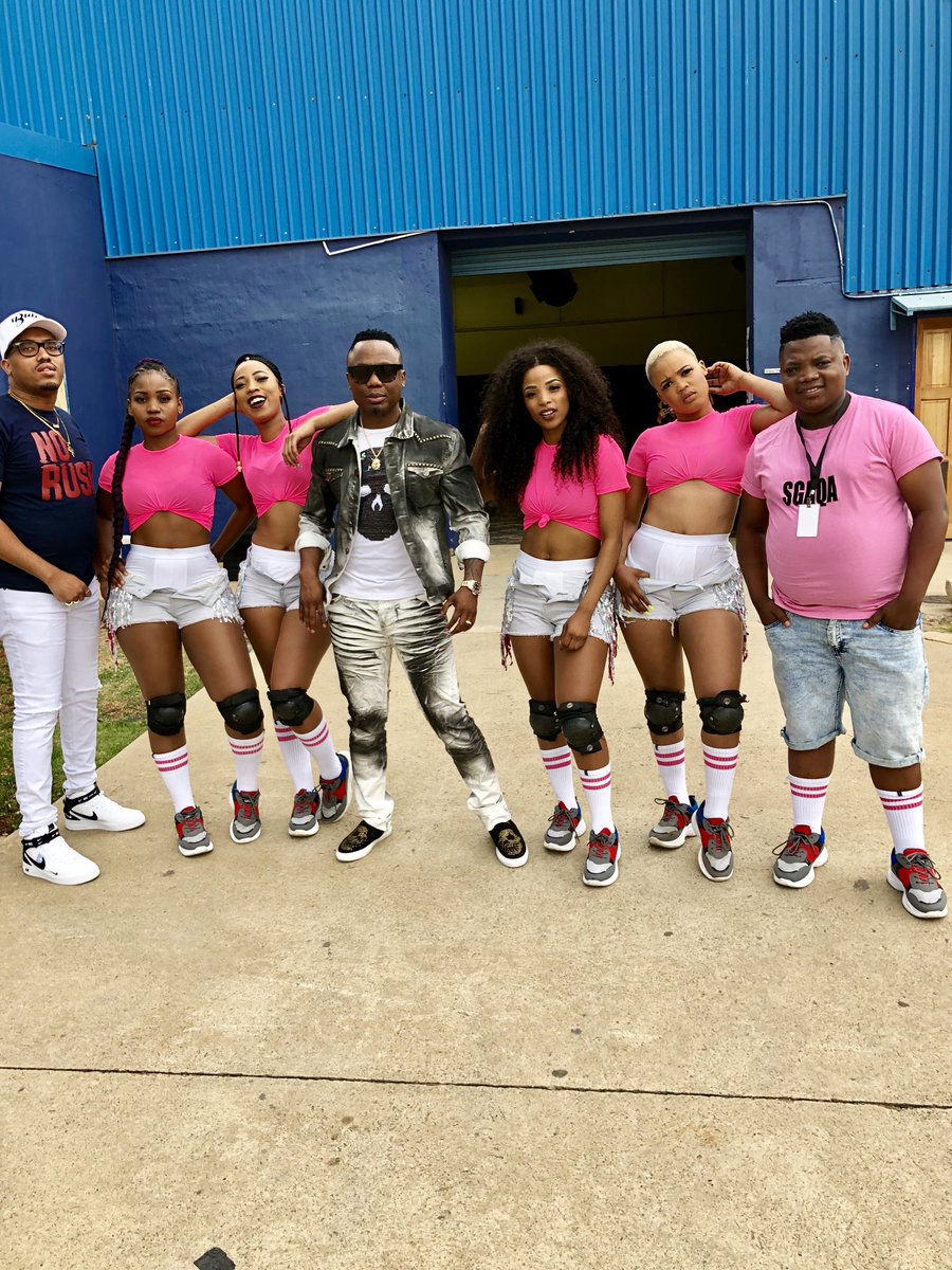 DJTira's tweet photo. #IdolsFinale @IdolsSA #IdolsSA #IdolsMzansi We bout to rock the show #NoRushRemix #HappyDays #AnotherSummer #AnotherKiller 💃💃💃💃💃💃💃💃💃💃💃💃💃💃💃💃💃💃💃💃💃💃💃💃💃💃@AfroTainmentSA https://t.co/gfEDV3dioR