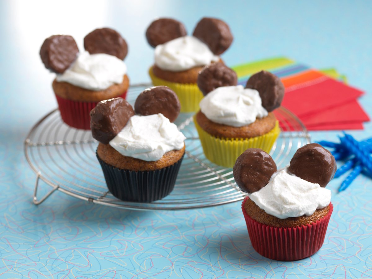 SavvyMamaLife's tweet photo. To celebrate Mickey's 90th birthday today, @DoleTweets is sharing 19 recipes inspired by Mickey Mouse: https://t.co/WOk7VKtYWT. They prove that eating healthy can be fun and even a little indulgent! #Mickey90 #DolePartner https://t.co/e7ThqBRR1k
