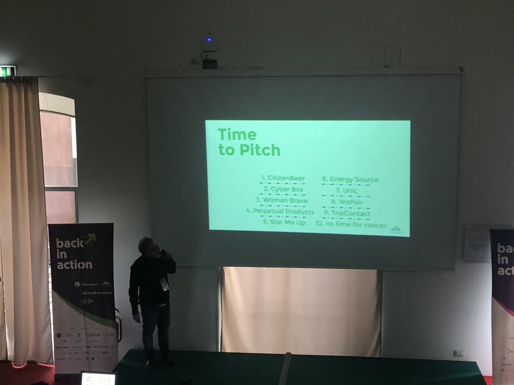 offMILLENNIALS's tweet photo. Ci siamo... Al via la pitch competition! Stay tuned! #ACTion #SWCTA18 @swcatania https://t.co/M6plxr4Kyk