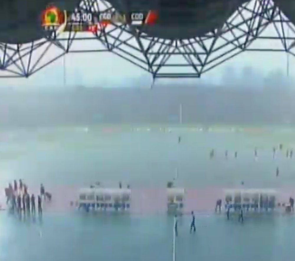 La pluie fait partie du spectacle #AFCON2019Q #CAN2015 🇨🇬🇨🇩 #COGRDC #FOOT #CGOCOD #Congo #RDC