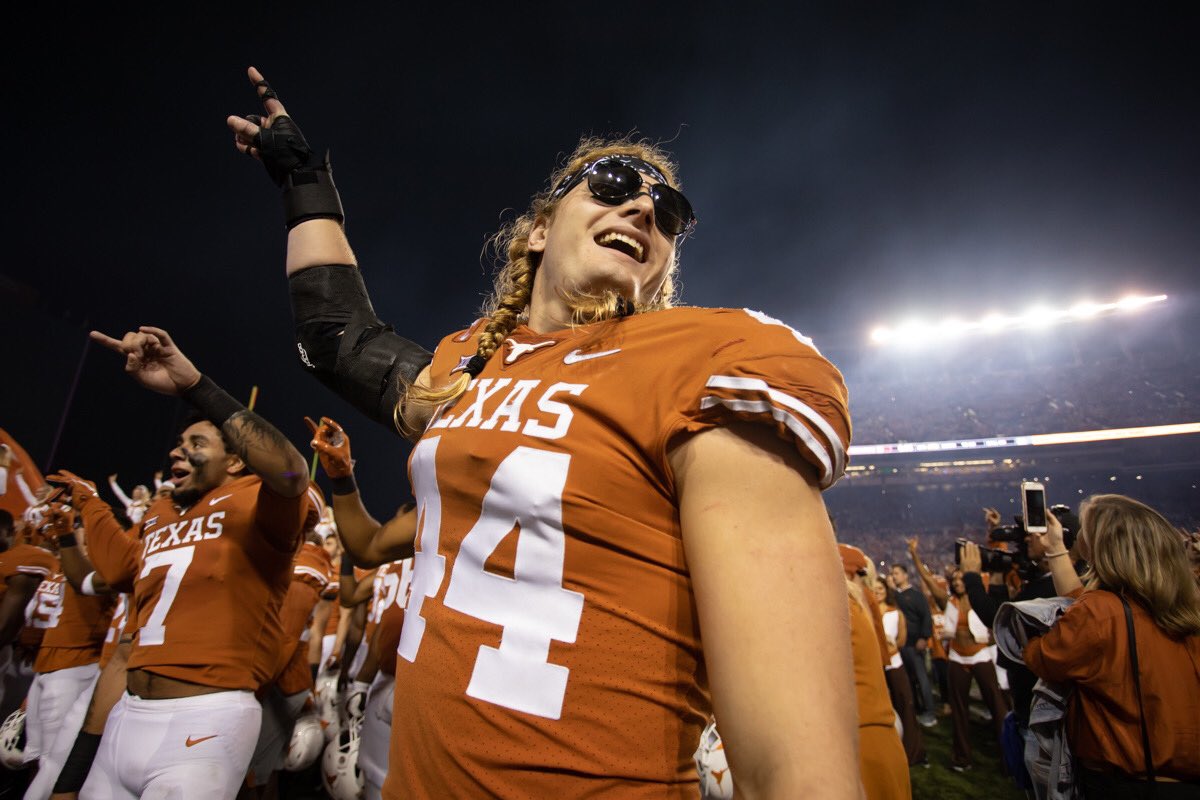 DsS6BgOU4AAIGSr.jpg:large