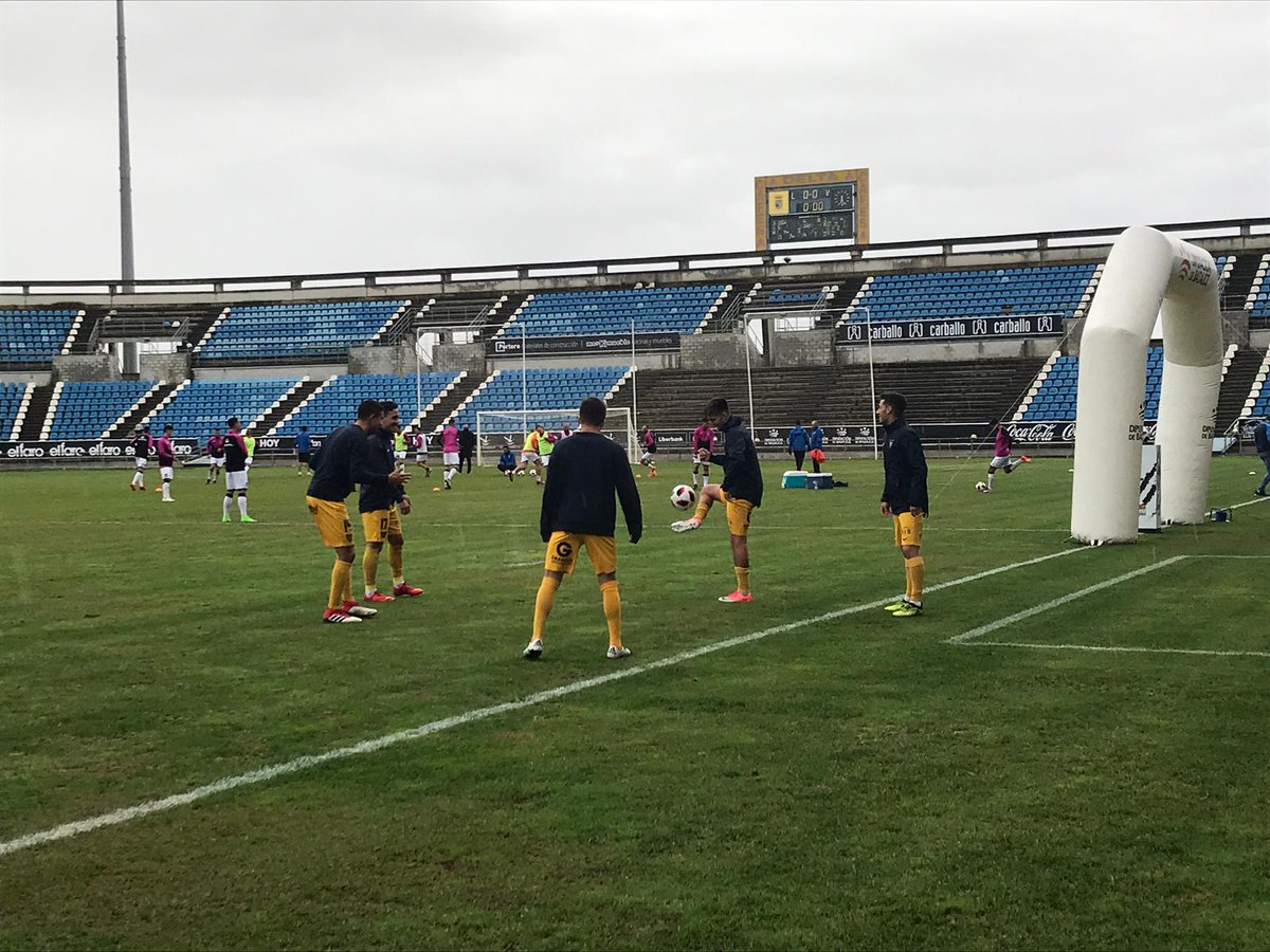 UCAMMurciaCF's tweet photo. 🔥 ¡A calentar! https://t.co/wimh5s8SCH