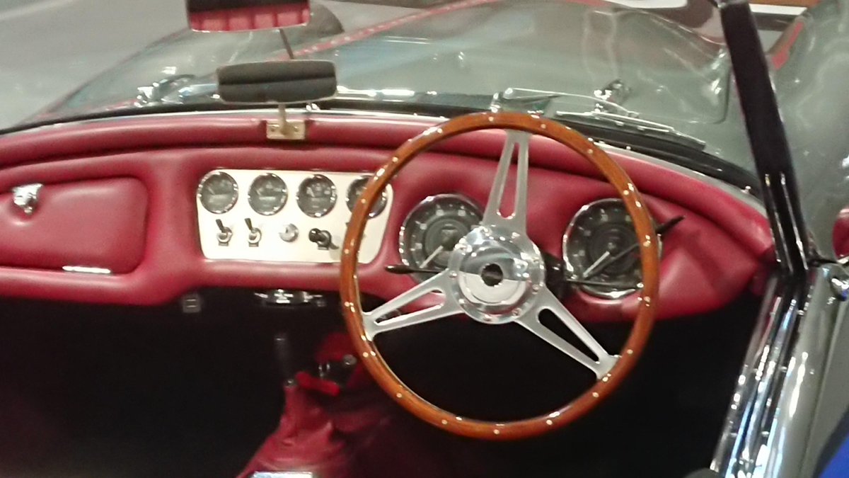 A big thank you to everyone who supported us at the NEC in Birmingham last weekend.
We were delighted at the number of classic cars that were fitted with our steering wheels.

#motolita #classiccars #NECBirmingham #cobrawheel
