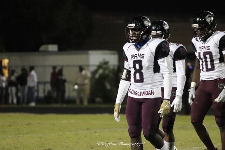 disssavo's tweet photo. #LongLiveDan 🖤 I wear da pain down my sleeves 📌 https://t.co/OGtesGZNYr