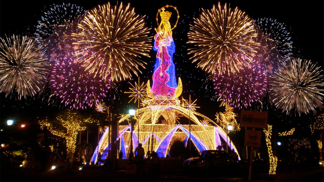 ValeTVCanal5's tweet photo. Cada 18 de noviembre se celebra el Día de la Virgen de Chiquinquirá en el estado Zulia. La feligresía del país se une en la alegría y oración para rendir honores a la imagen de la Virgen María que una humilde lavandera encontró a orillas del Lago de Maracaibo. https://t.co/zS5I2wWVZV