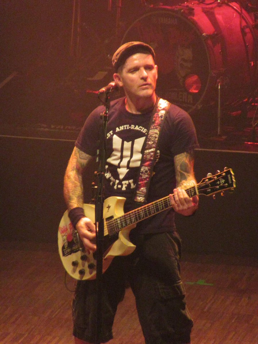 IRONPASCAL's tweet photo. Tagada Jones - live in Toulouse 2018 https://t.co/Y96gFMObZu