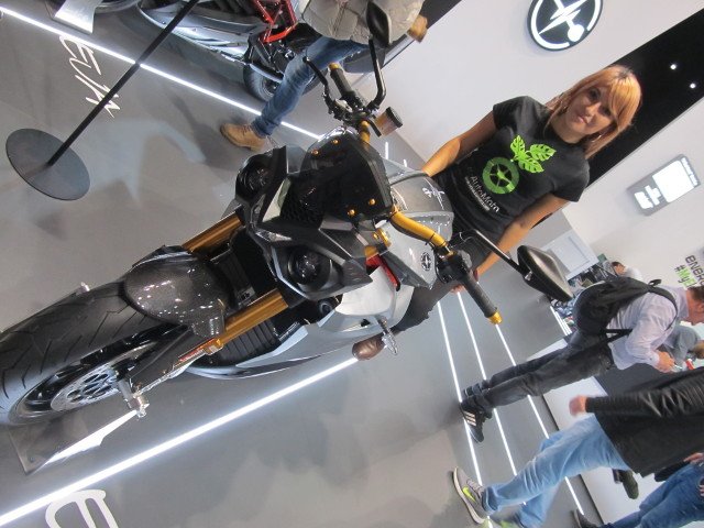 ecoAutoMoto's tweet photo. Anche noi di #ecoAutoMoto siamo stati ad #eicma2018:
https://t.co/QO9Kp58jrf
Leggete le nostre impressioni su #moto e #scooter elettrici ed innovativi!
#EICMA #Energica #LiveWire #SuperSoco #Pursang #MotoE #motoElettrica https://t.co/2Upr4y1mtx
